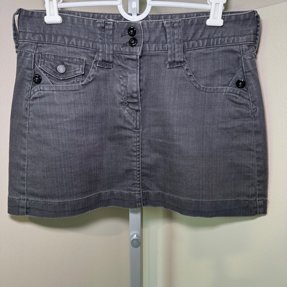 French Connection Dresses & Skirts - French Connection Gray Denim Mini Skirt Pockets Casual Size‎ 6